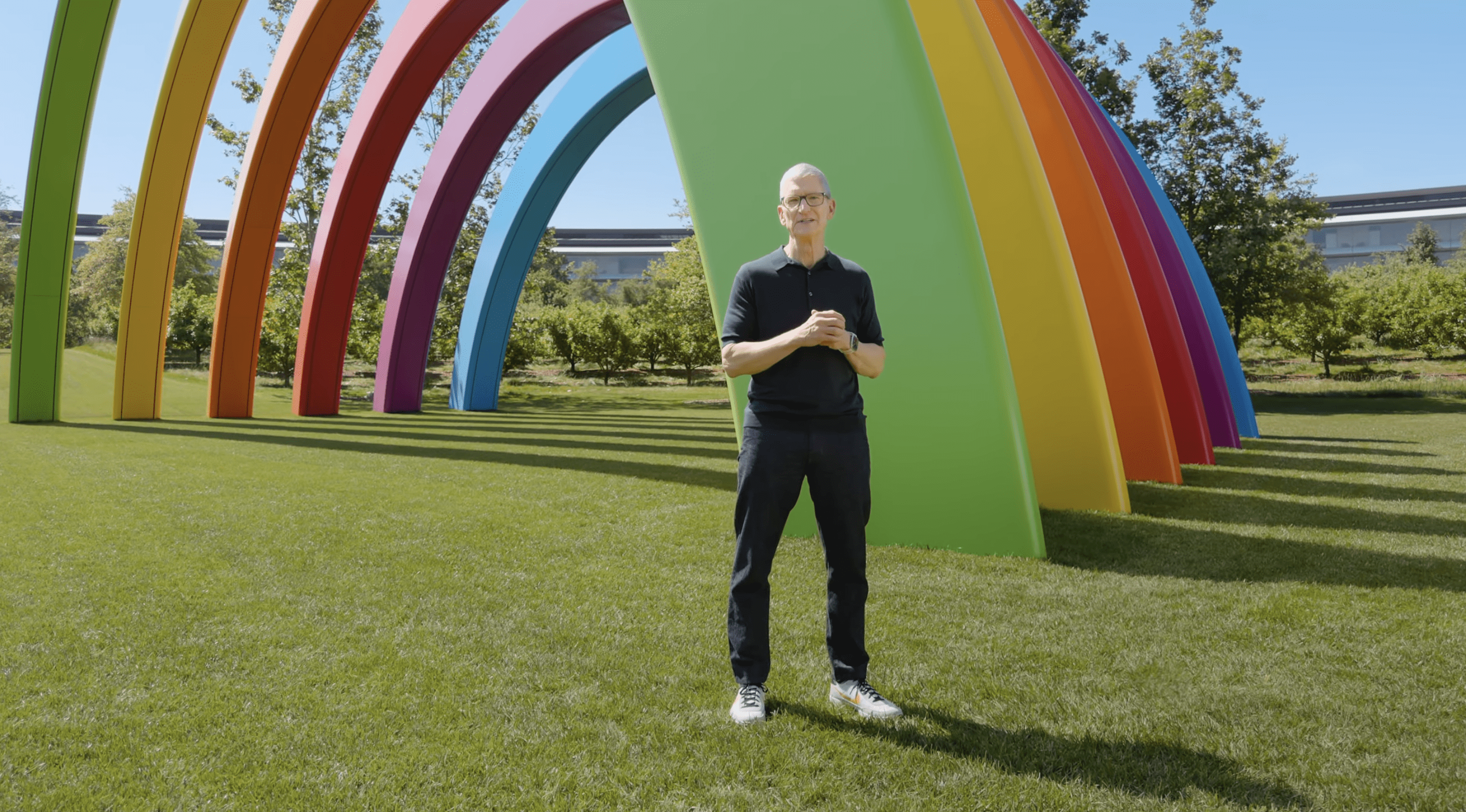 CEO Apple Tim Cook chính thức từ chức, gửi tâm thư xúc động